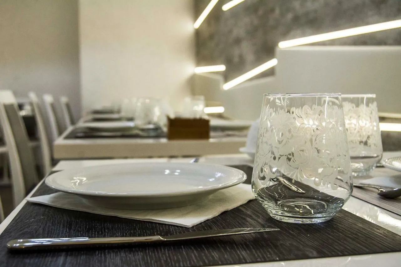 ****  Hotel Boutique Duomo Milano İtalya